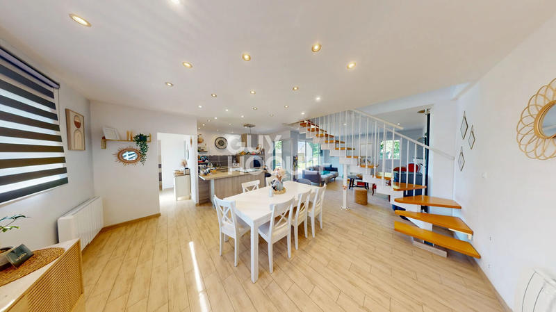 Maison - 118 m² - 5 pièces