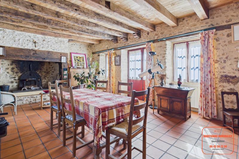 Maison - 240 m² - 9 pièces