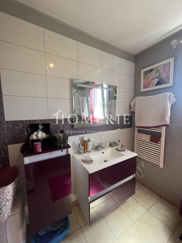 Maison - 98 m² - 5 pièces