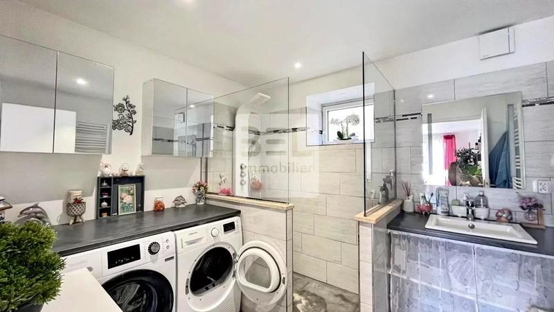 Maison - 171 m² - 6 pièces