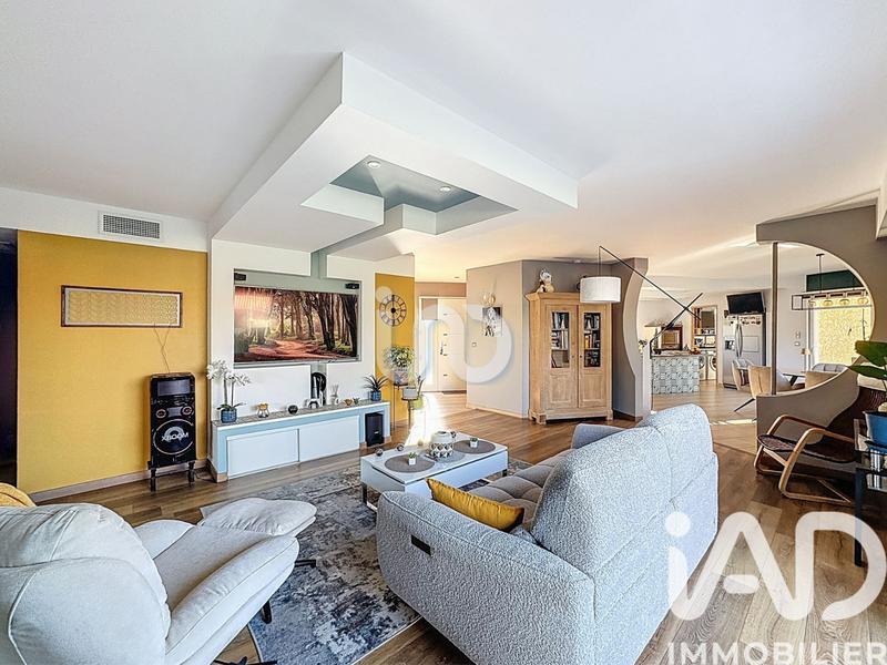 Maison - 170 m² - 6 pièces