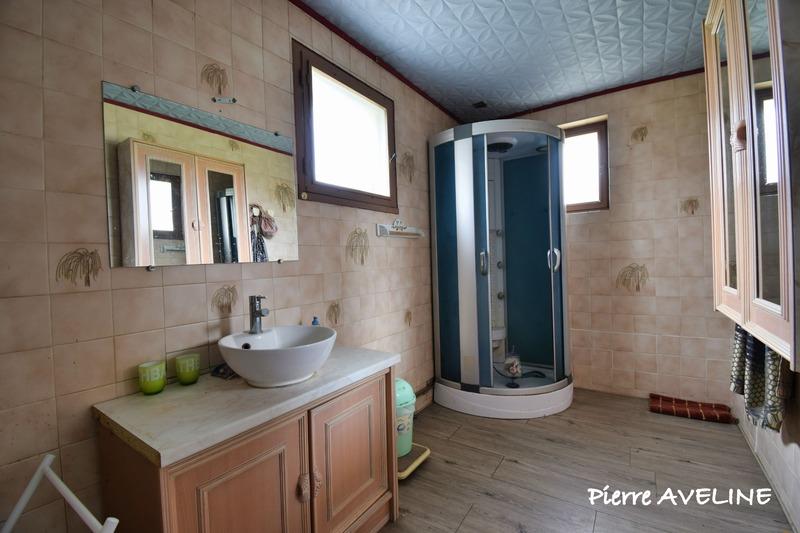 Maison - 200 m² - 7 pièces