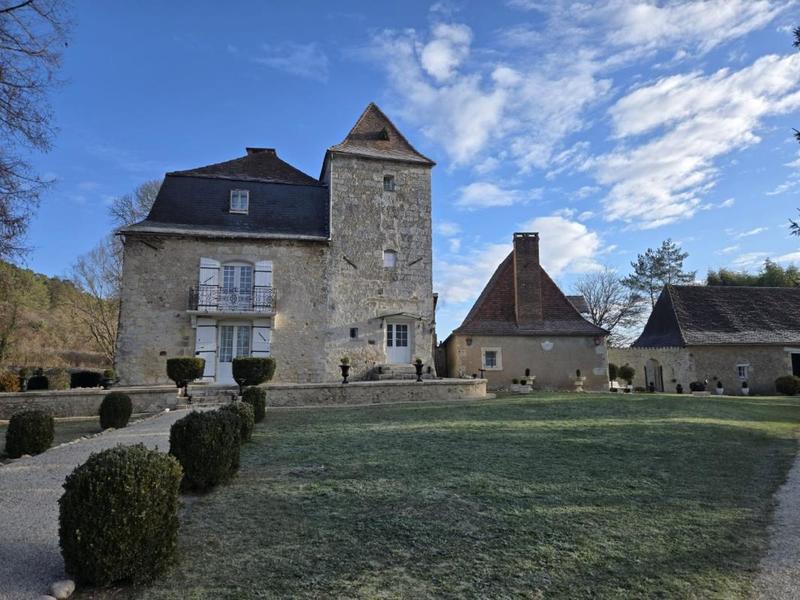 Château - 350 m² - 10 pièces