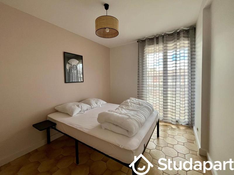 Chambre - 9 m² - 1 pièce