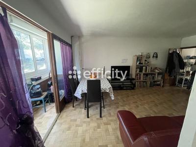 Appartement - 74 m² - 5 pièces