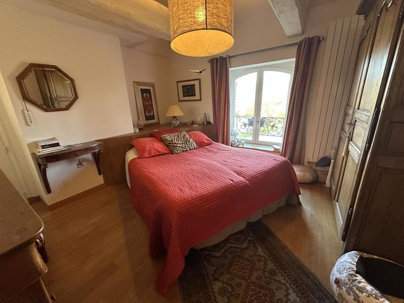 Maison - 471 m² - 14 pièces