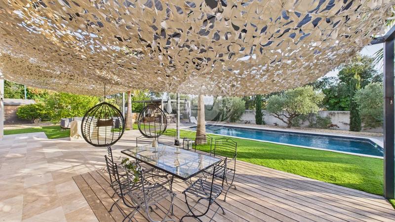 Maison - 177 m² - 5 pièces