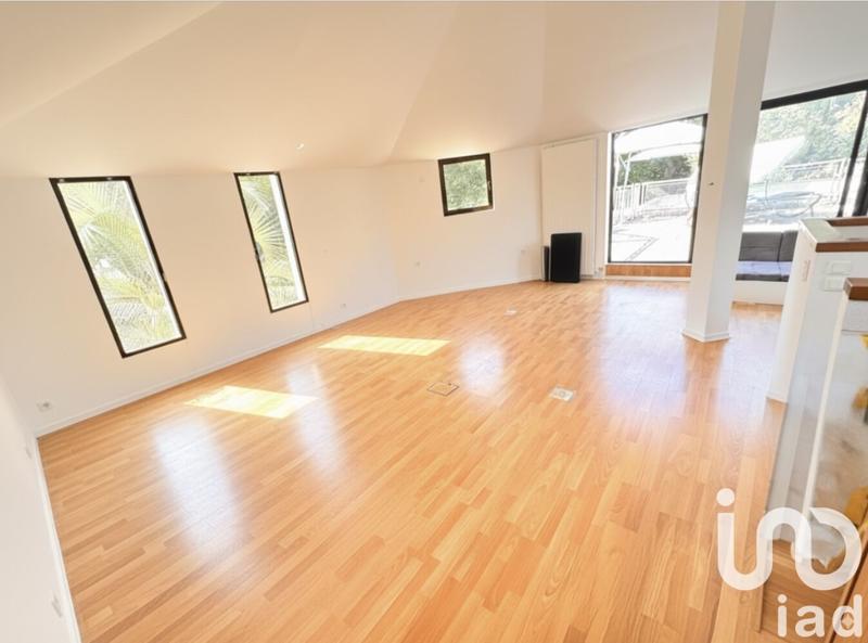 Maison de maîtres - 220 m² - 5 pièces