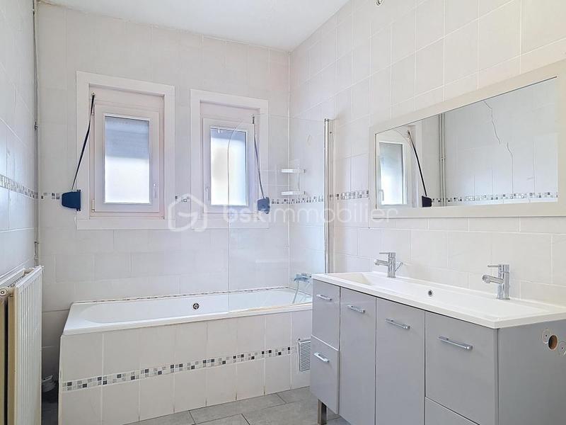 Maison - 118 m² - 5 pièces