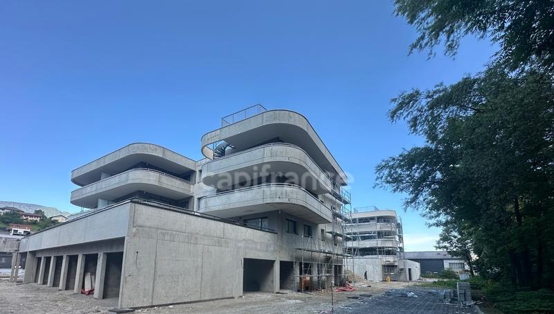 Appartement - 83 m² - 4 pièces