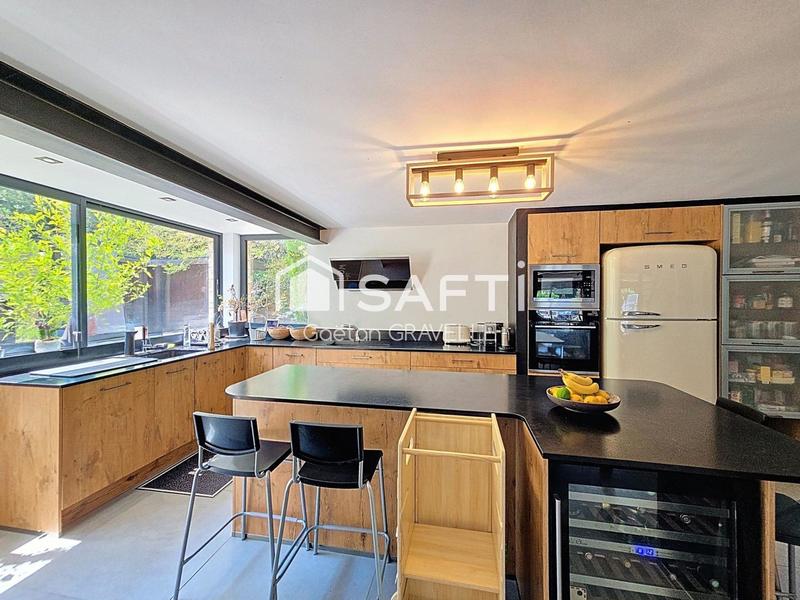 Maison - 192 m² - 5 pièces