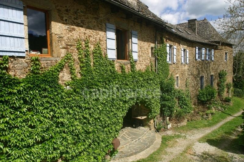 Propriété - 390 m² - 13 pièces