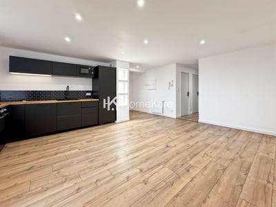 Appartement - 81 m² - 4 pièces