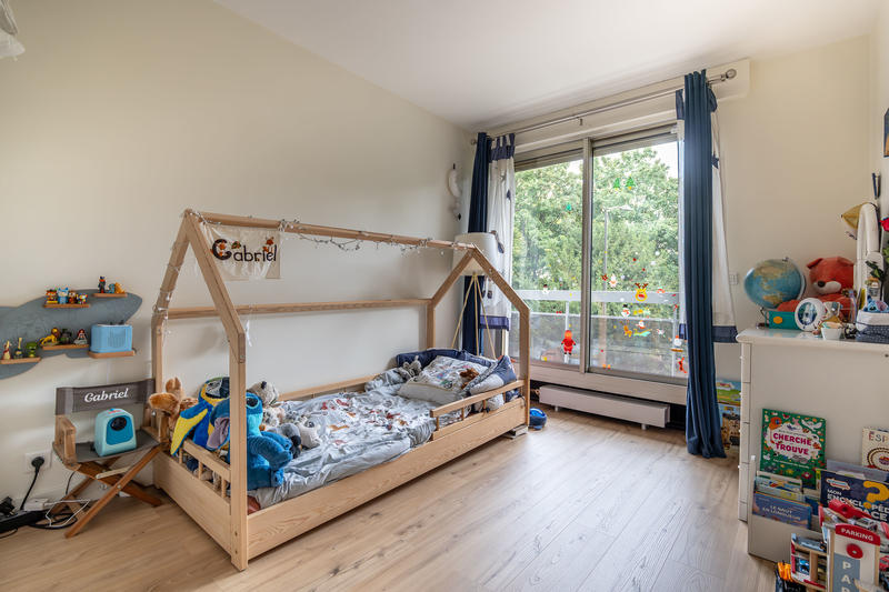 Appartement - 100 m² - 5 pièces