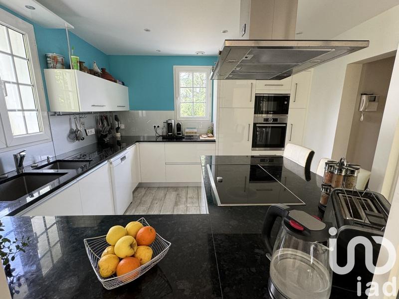 Maison - 263 m² - 8 pièces