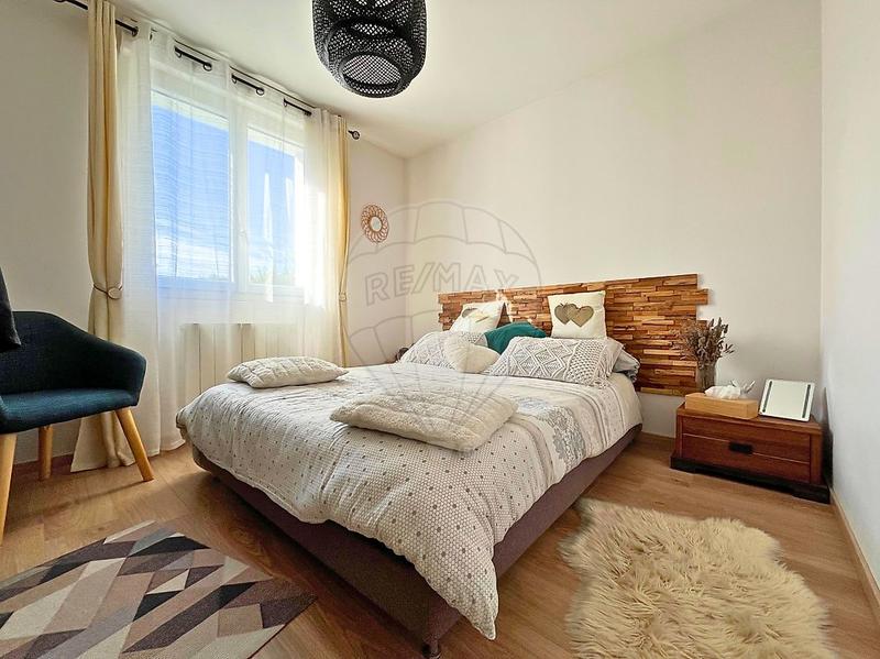 Maison - 140 m² - 7 pièces