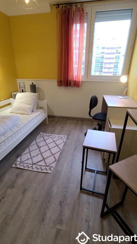 Chambre - 12 m² - 1 pièce