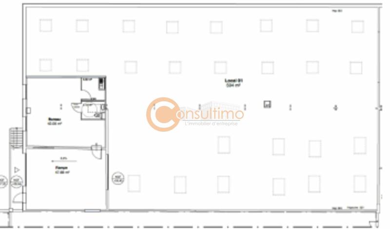 Local d'activité / Entrepôt - 694 m²