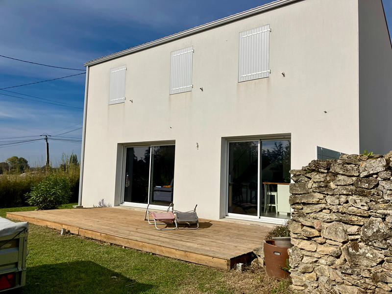 Maison - 97 m² - 4 pièces