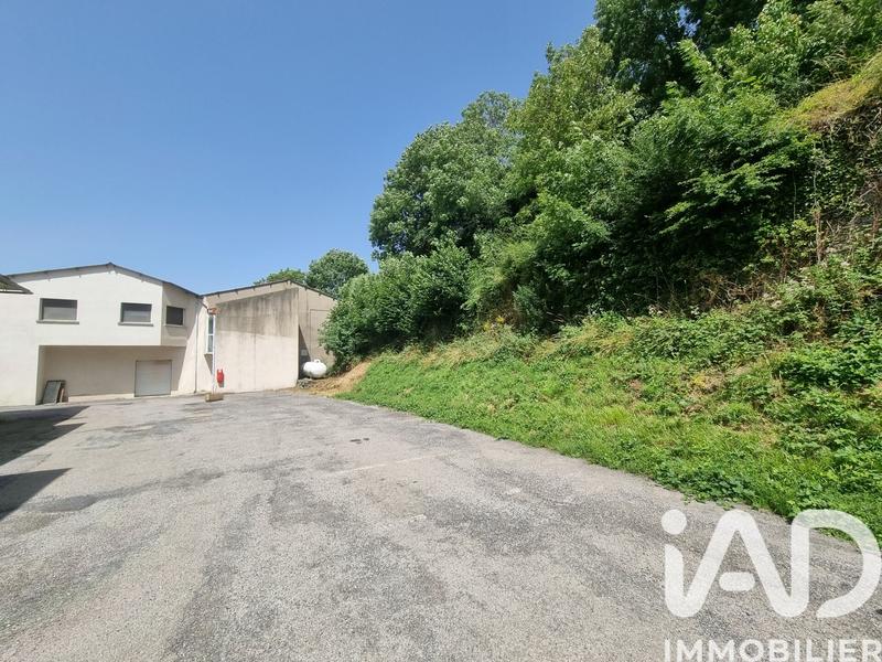 Appartement - 900 m² - 17 pièces