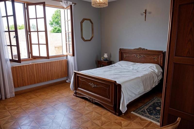 Maison - 196 m² - 7 pièces