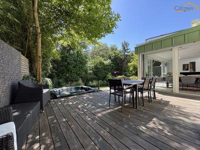 Villa - 212 m² - 6 pièces