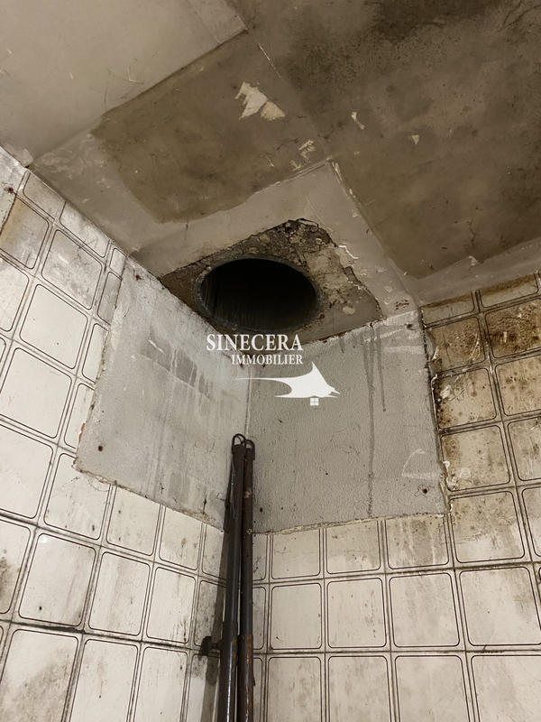 Local commercial - 236 m²