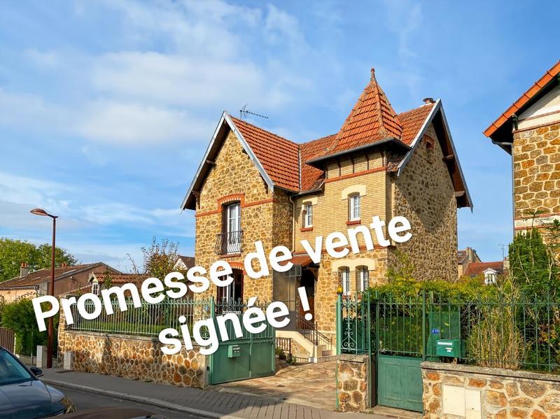 Maison en pierre - 130 m² - 6 pièces