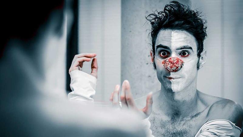 Théâtre "Trop près du mur"