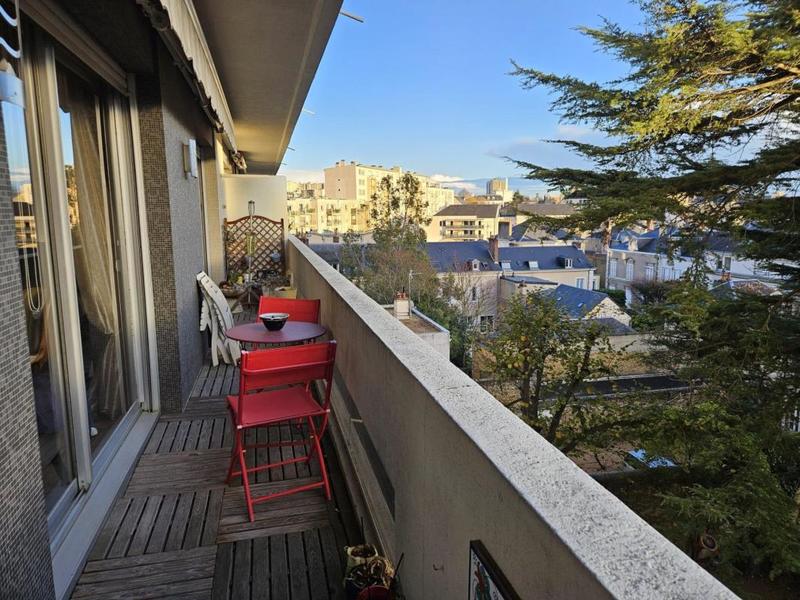 Appartement - 84 m² - 4 pièces