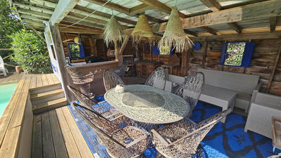 Maison contemporaine - 273 m² - 9 pièces