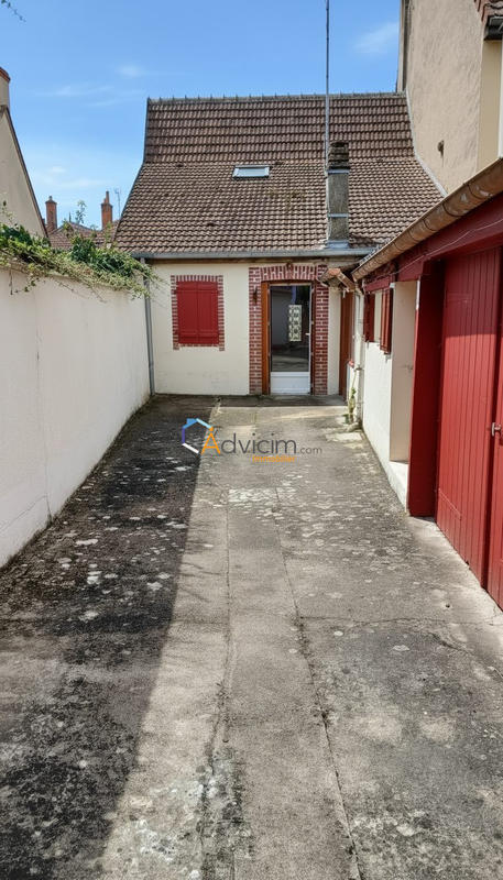 Maison - 80 m² - 4 pièces