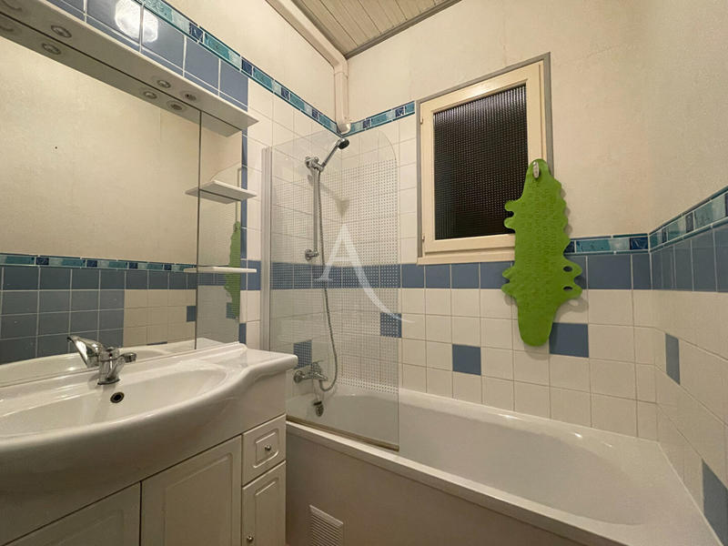 Maison - 121 m² - 6 pièces