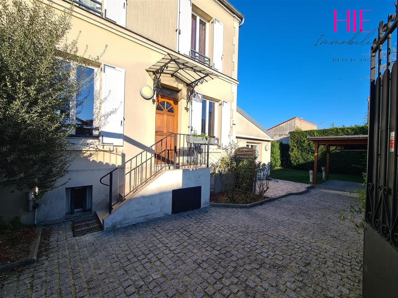 Maison - 100 m² - 6 pièces