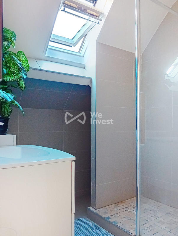 Maison contemporaine - 340 m² - 10 pièces