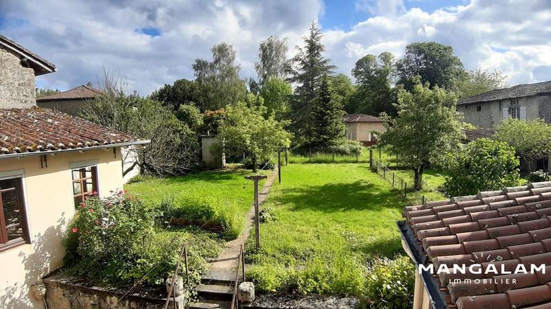 Maison traditionnelle - 108 m² - 7 pièces