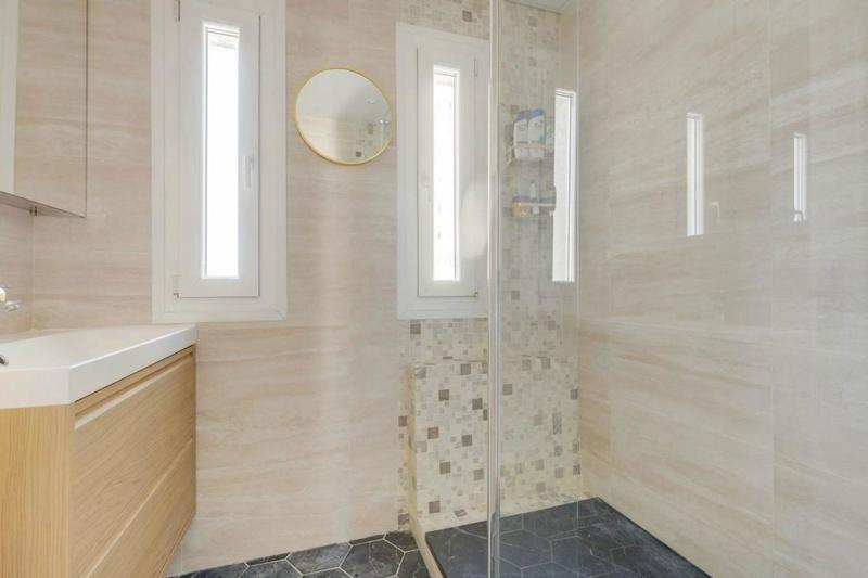 Appartement - 93 m² - 5 pièces