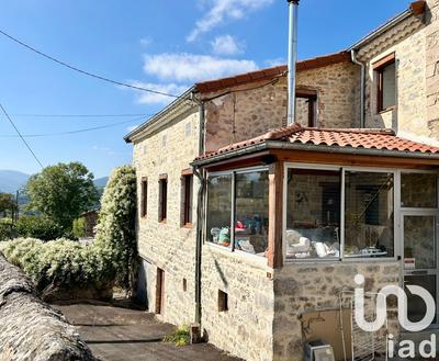 Maison - 120 m² - 6 pièces