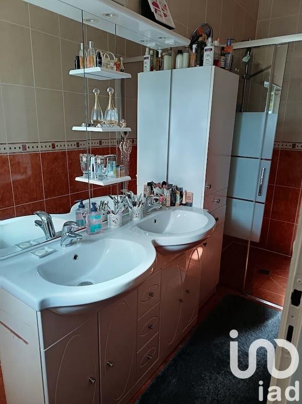 Maison - 163 m² - 9 pièces