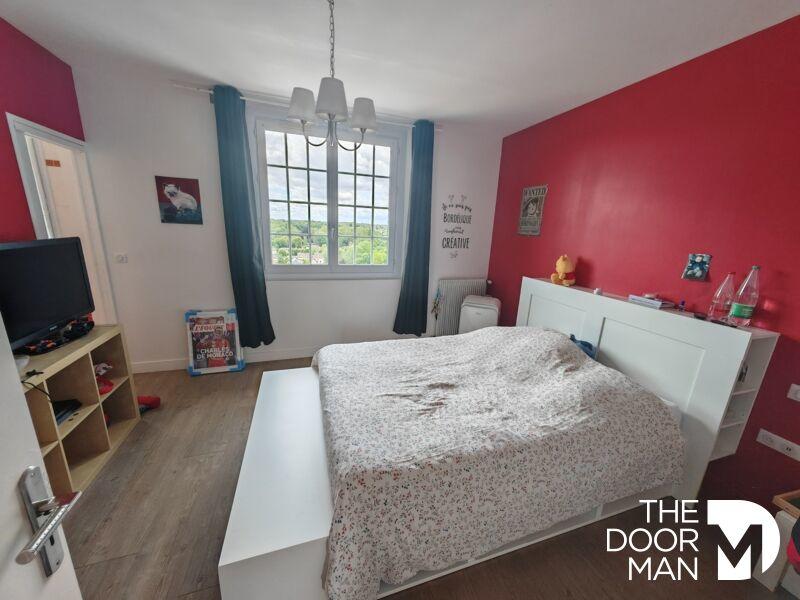 Propriété - 700 m² - 23 pièces