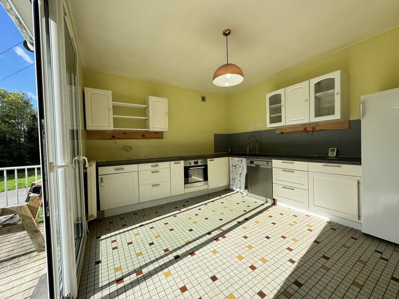 Maison - 170 m² - 10 pièces