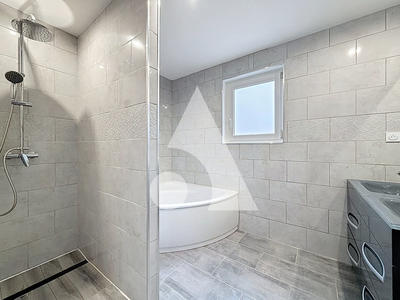 Maison - 67 m² - 5 pièces