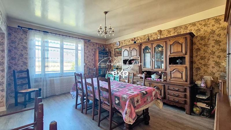 Maison - 140 m² - 7 pièces