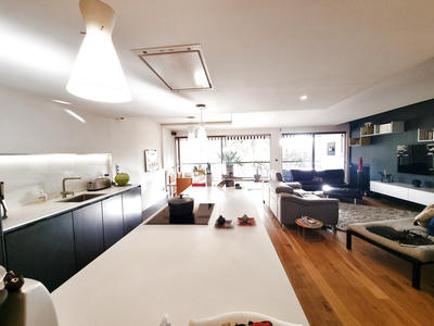 Appartement - 102 m² - 4 pièces