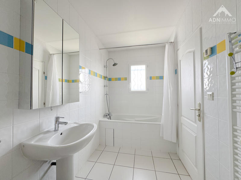 Maison - 176 m² - 5 pièces