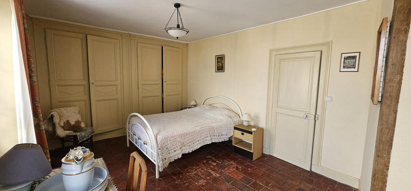 Maison - 151 m² - 6 pièces