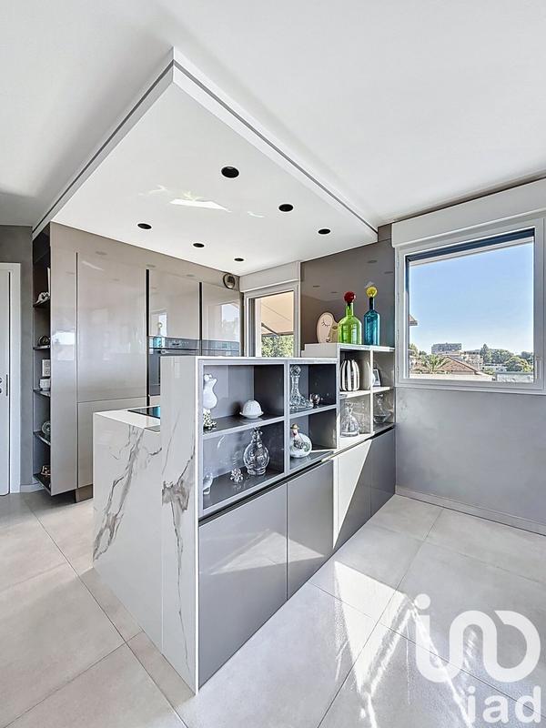 Appartement - 80 m² - 4 pièces