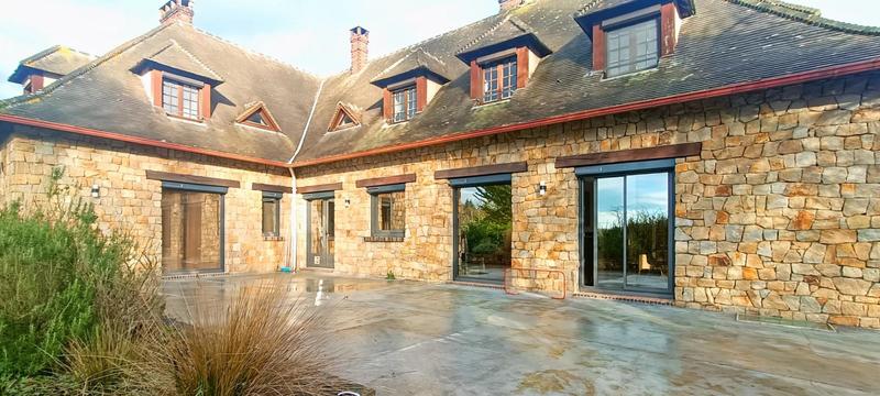 Maison d'architecte - 416 m² - 10 pièces