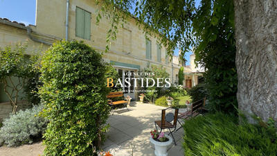 Maison - 262 m² - 10 pièces