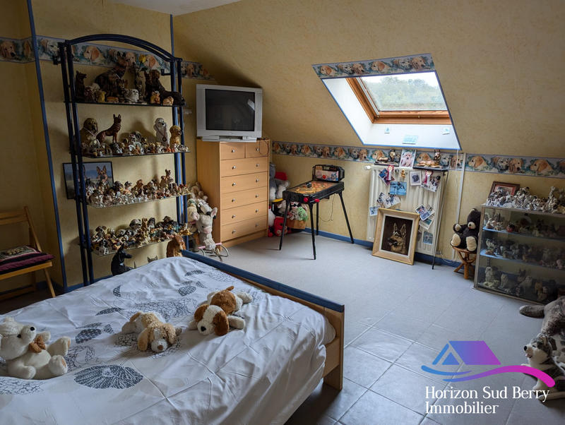 Maison - 234 m² - 8 pièces